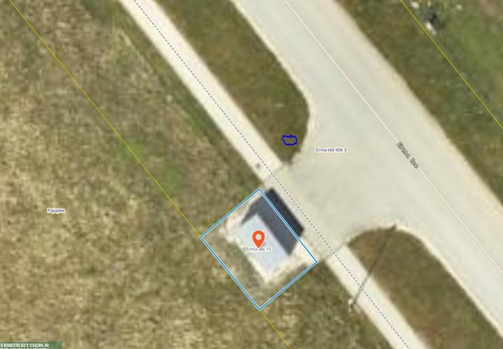 Klaasikonteiner uues asukohas